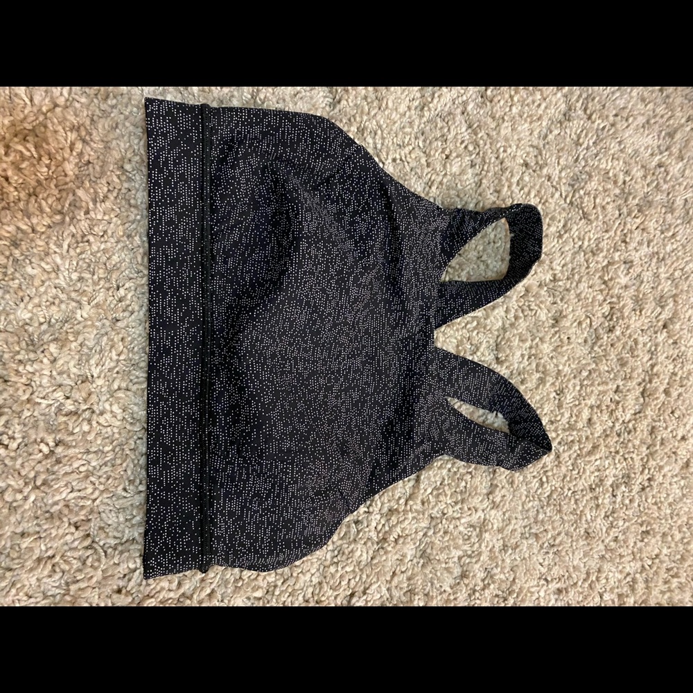 Lululemon high neck sports bra
